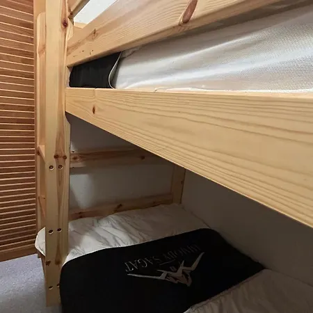 Appartement Superbe T2 Avec Terrasse Et Parking à - Fr-1-814-66