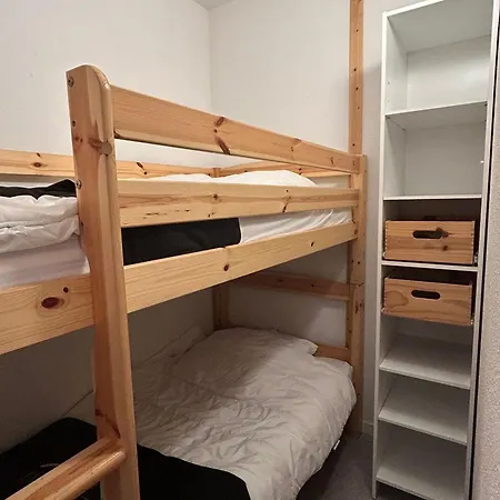 Superbe T2 Avec Terrasse Et Parking à - Fr-1-814-66 *