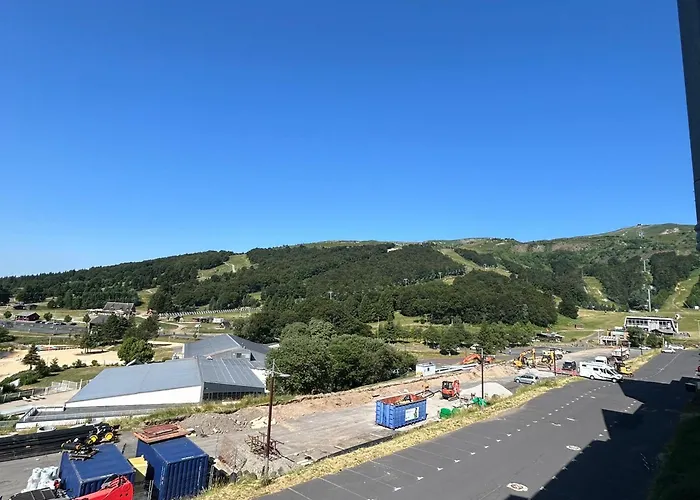 Superbe T2 Avec Terrasse Et Parking A - Fr-1-814-66 * Super Besse