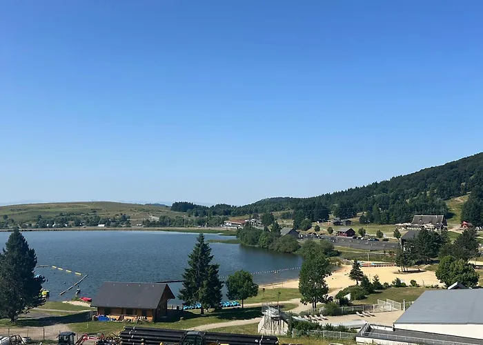 Appartement Superbe T2 Avec Terrasse Et Parking à - Fr-1-814-66