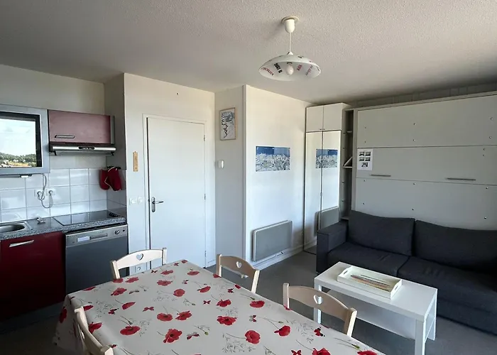 Superbe T2 Avec Terrasse Et Parking à - Fr-1-814-66 Super Besse